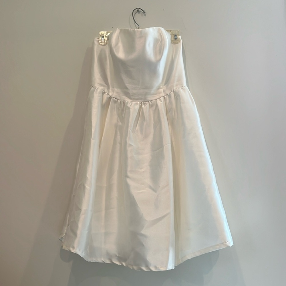 “db studio” Size 12 White Formal Strapless Dress